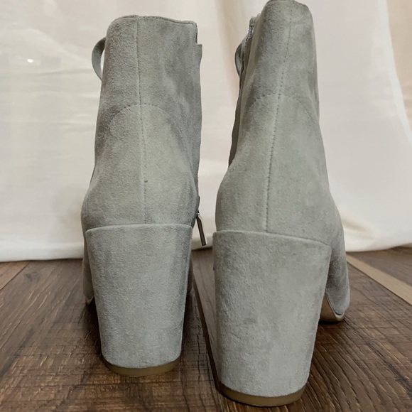 Kenneth Cole open toe booties - Picture 2 of 3